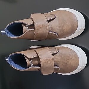 Nautical toddler boys brown faux Leather Chukka strap boots great condition